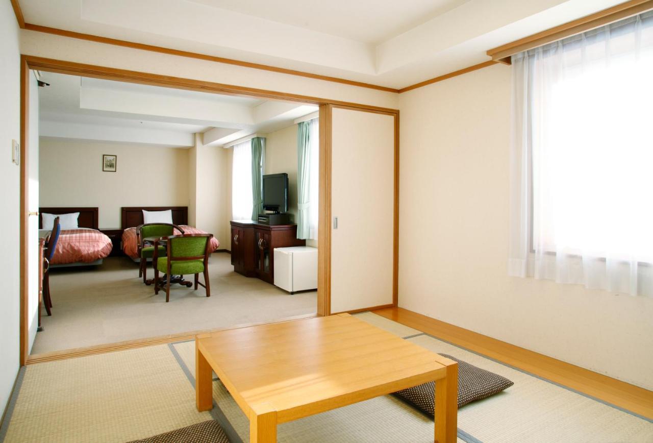Chitose Station Hotel Exterior photo